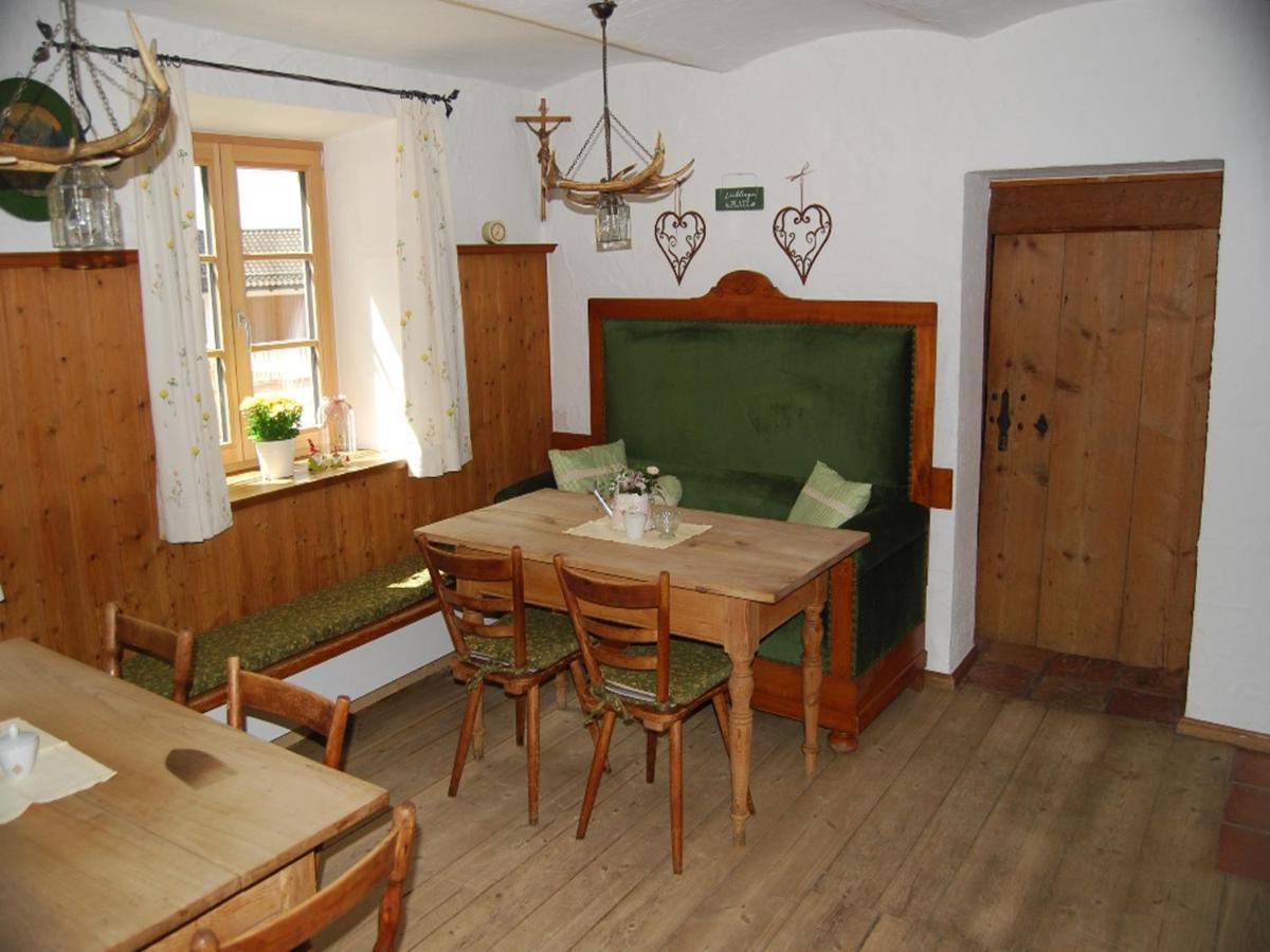 Landhof Angstl - Gaestezimmer Und Tagungsraum Höslwang Eksteriør bilde